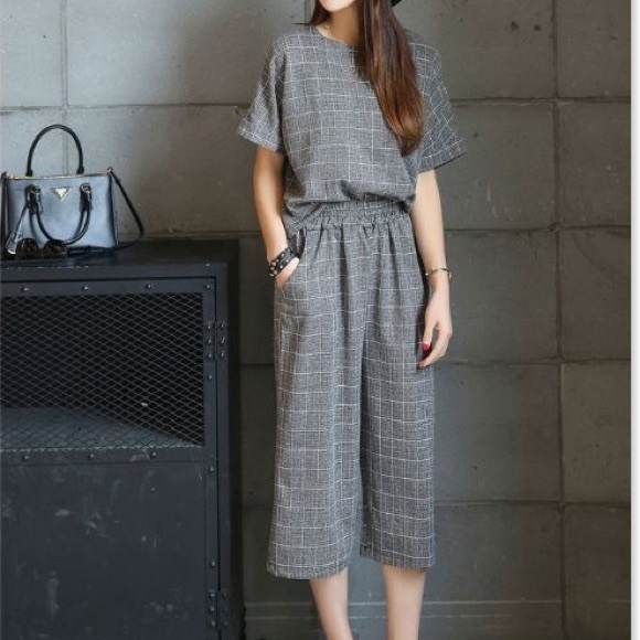 short-sleeve plaid top and cropped wide leg pants - Picture 2 of 3